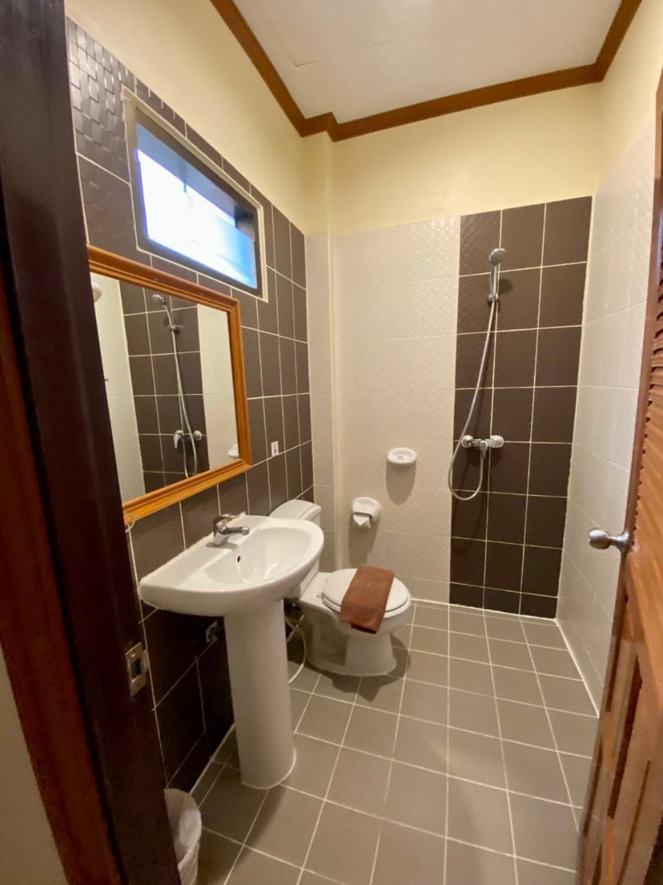 Baan Sudarat Hotel Phuket Room photo